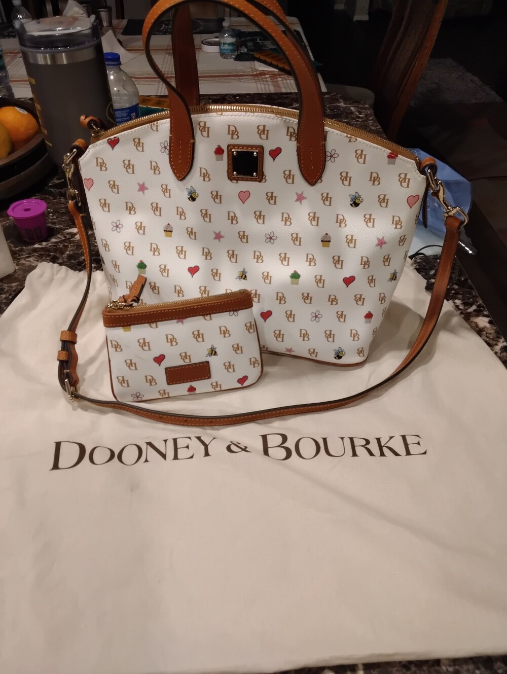 NWOT-*2PC Set: Dooney & Bourke White Novelty Gretta Ashton Satchel Bag & Wallet